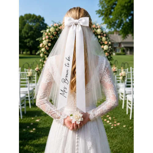 Kişiye Özel Gelin Fiyonk Duvağı – “Future Mrs.” Yazılı Bride Saç Aksesuarı Kişiye Özel Gelin Fiyonk Duvağı – “Future Mrs.” Yazılı Bride Saç Aksesuarı
