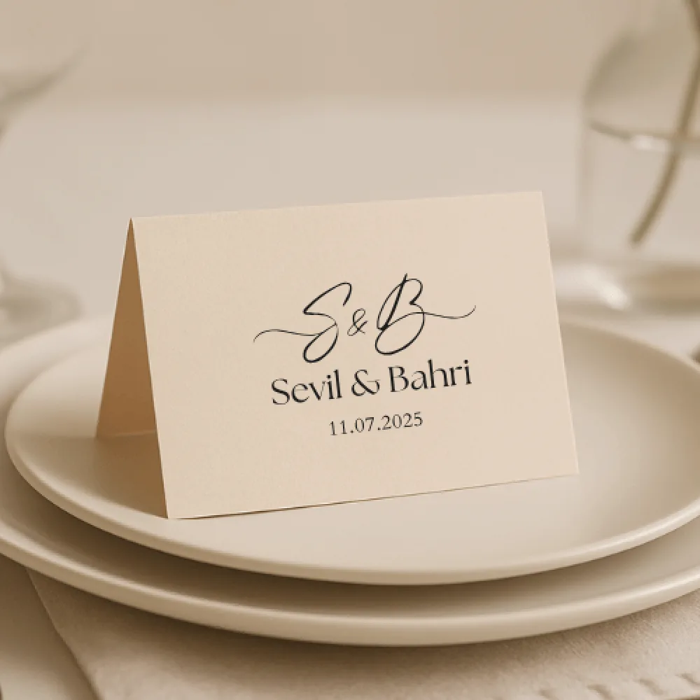 Baş Harf Monogramlı Kişiye Özel Düğün Masa İsim Kartı – Sevil & Bahri Modeli Baş Harf Monogramlı Kişiye Özel Düğün Masa İsim Kartı – Sevil & Bahri Modeli