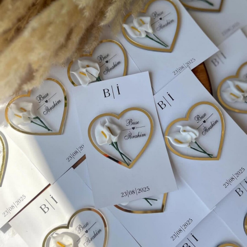 Calla Lily (Gelin Çiçeği) Detaylı Aynalı Kalp Magnet - Nikah Şekeri ve Nişan Hediyeliği