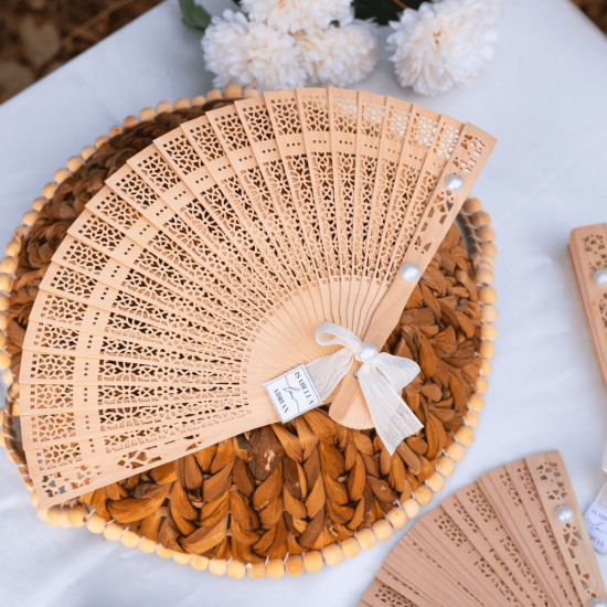 Kişiye Özel Ahşap Dantel Motifli Nikah Yelpazesi