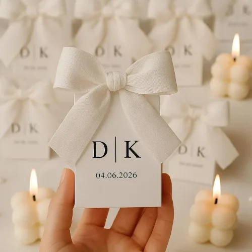 Kişiye Özel Beyaz Kurdeleli Hediyelik Kutu – Minimal, Şık ve Premium Davet Hediyeliği