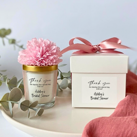 Kişiye Özel Çiçek Kapaklı Cam Mum Hediyelik – Kutulu Bridal Shower & Düğün Hatırası