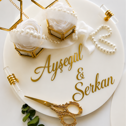 Kişiye Özel Gold Folyo İsim Yazısı – Düğün, Nişan ve Organizasyon Dekor Yazısı
