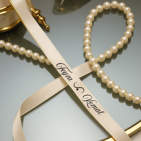 Kişiye Özel İsim Baskılı Dökülen İncili Saten Kurdele