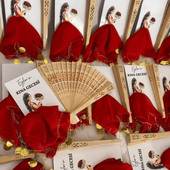 Kişiye Özel Kına Mendili ve Ahşap Yelpaze Hediyelik Seti – Kına Gecesi Dağıtmalık