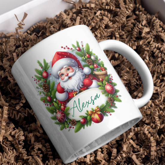Kişiye Özel Noel Baba Kupa – Yılbaşı Çelenkli ve İsim Yazılı Yeni Yıl Tasarımı