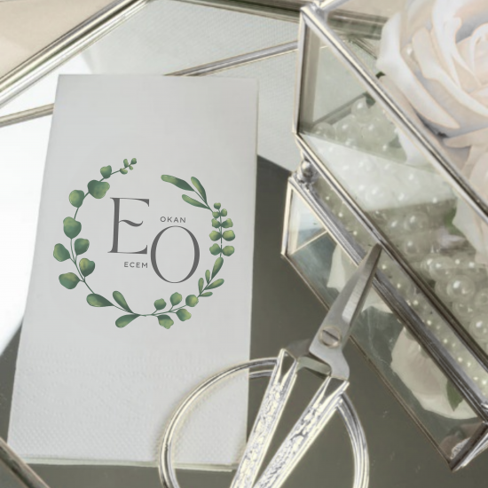Kişiye Özel Yaprak Detaylı Garson Katlama Düğün Peçetesi