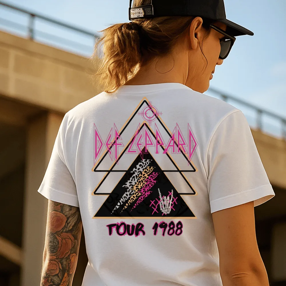 Retro Neon Triangle Rock Graphic Oversize Tişört – 80’s Tour Style